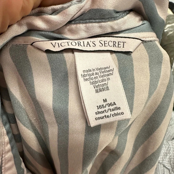 Victoria’s Secret Silky Striped Sleep Top - Picture 2 of 4
